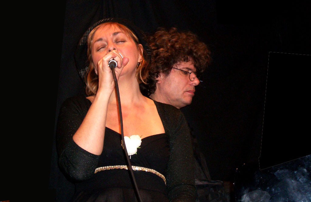 Véronique Lortal, Formatrice, Coach vocal et artiste musicienne auteur compositeur interprète